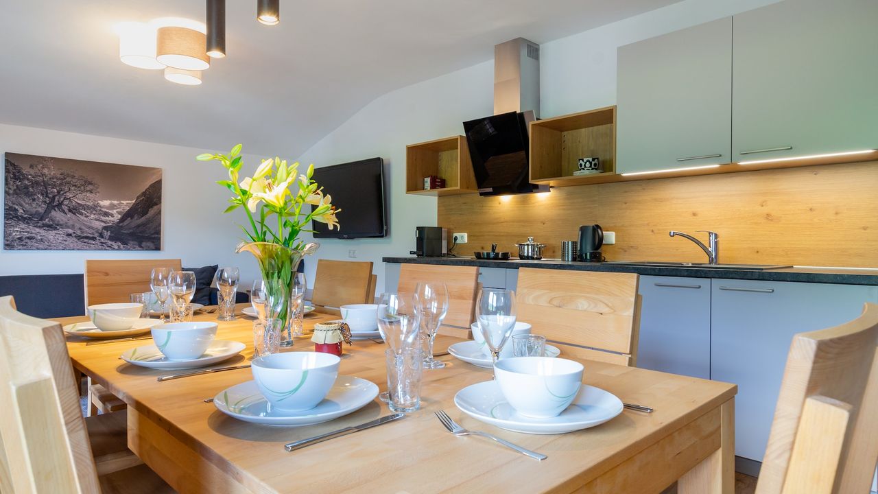 DiningRoom DiningRoom